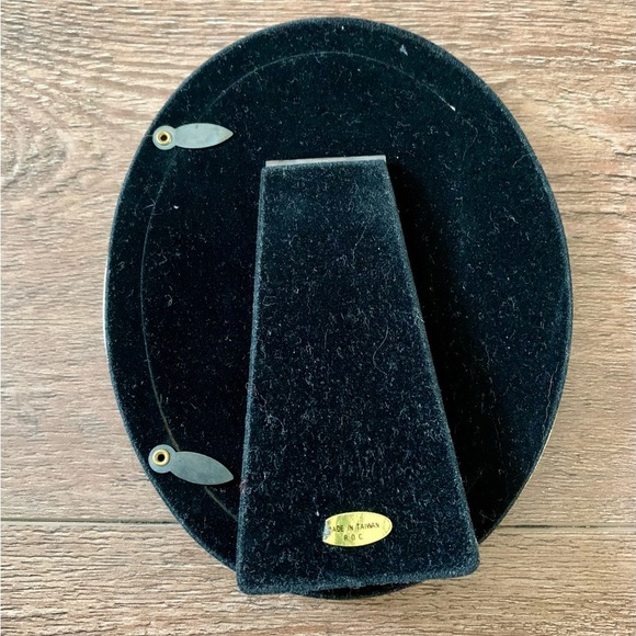 Vintage metal frame 6/7 inch - Picture 7 of 12